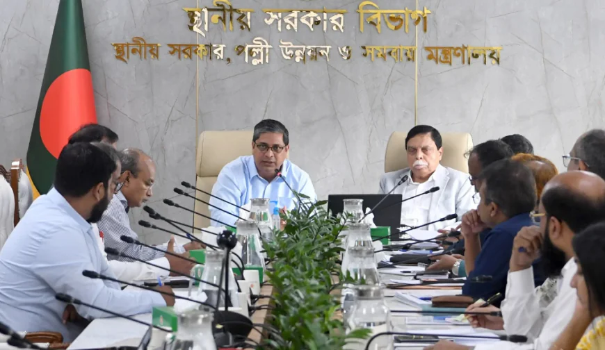 স্থানীয় সরকারের সব অফিসের ছাদে সোলার প্যানেল বসানোর উদ্যোগ: মীর শাহে আলম