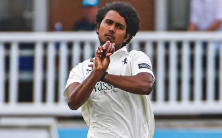 কাউন্টিতে ফিরেই বল হাতে ঝলক হাসানের