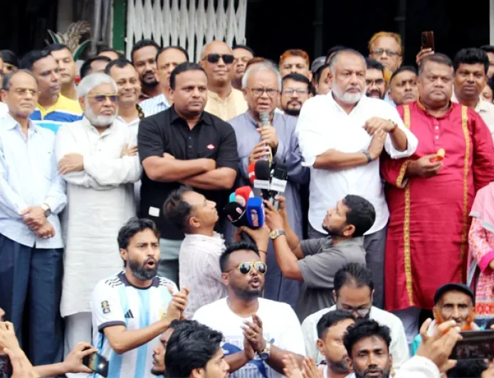 রিজভী: বিএনপি সরকার অর্থনীতি রক্ষা ও সম্পদ বৃদ্ধিতে কাজ করছে