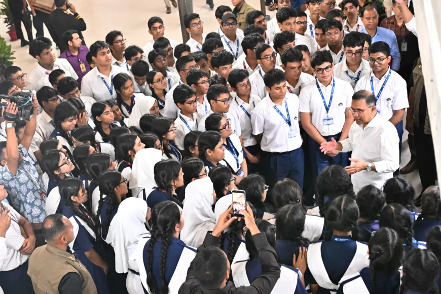 পরিবেশ রক্ষায় গাছ লাগানোর অভ্যাস গড়ে তোলার আহ্বান প্রধানমন্ত্রীর