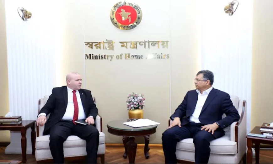 বাংলাদেশ থেকে তৈরি পোশাক আমদানি বাড়াতে আলজেরিয়ার প্রতি আহ্বান স্বরাষ্ট্রমন্ত্রীর