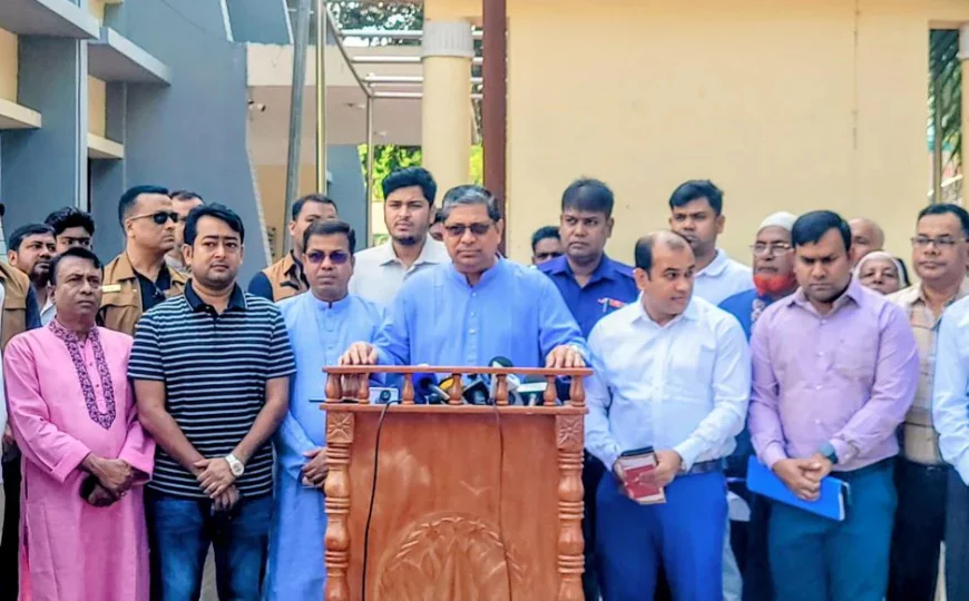 ধর্ম-বর্ণ নির্বিশেষে সব জনগোষ্ঠীকে নিয়ে রাজনীতি করতে চায় বিএনপি: মীর শাহে আলম